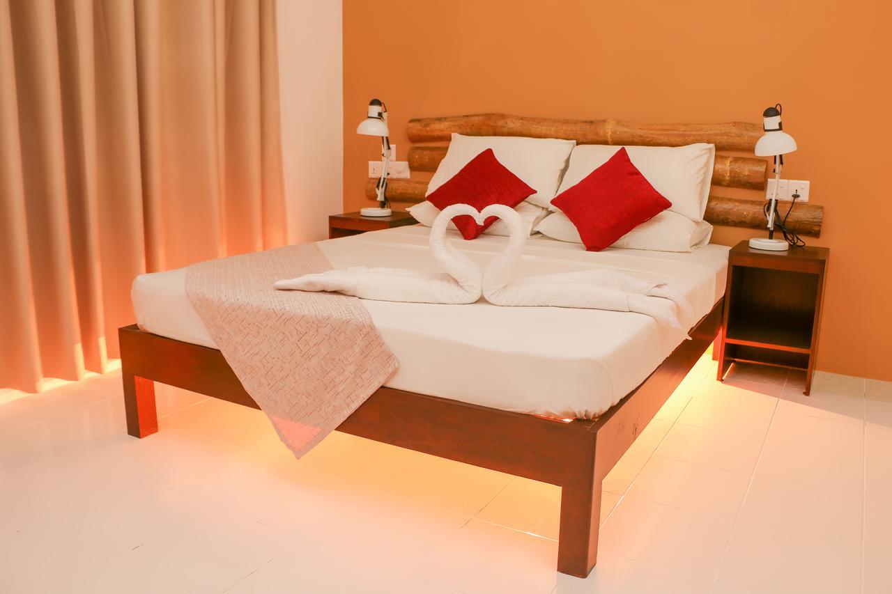 The Castaway Retreat Hotel Feridhoo ภายนอก รูปภาพ